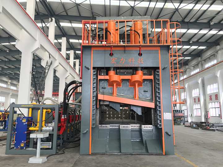 專利多刀龍門剪